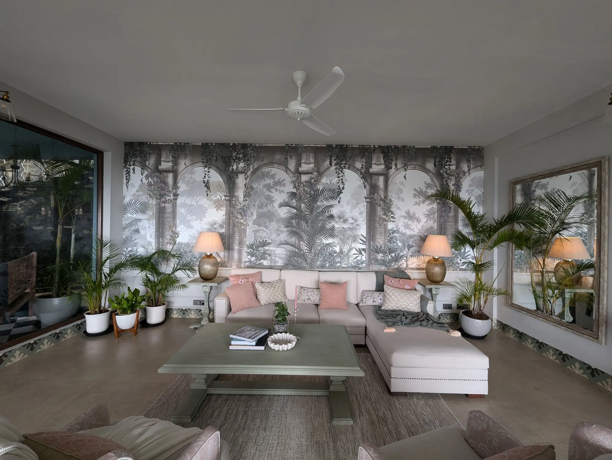 The Scarlet Horizon image 4